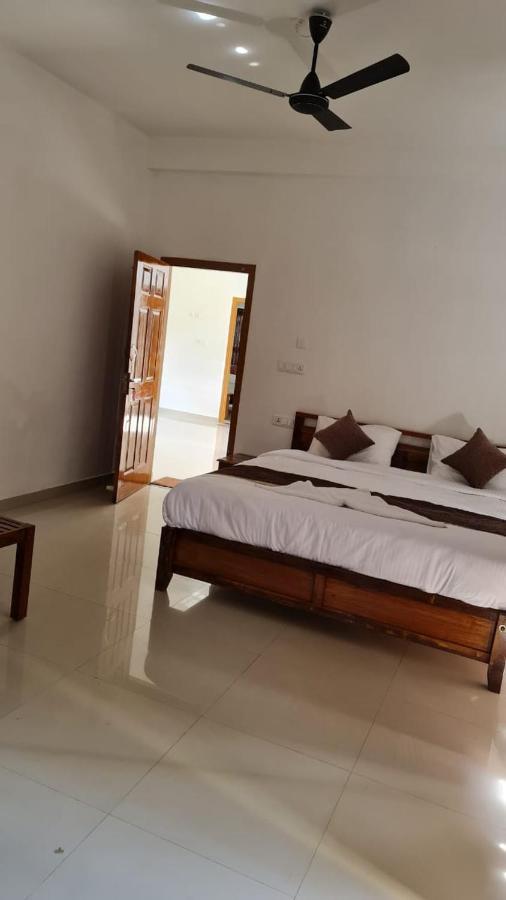 3R Residency Munnar Hostel Room photo