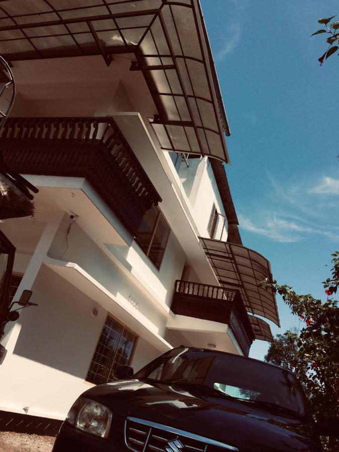3R Residency Munnar Hostel Exterior photo