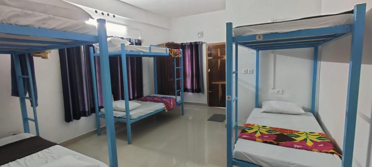 3R Residency Munnar Hostel Room photo