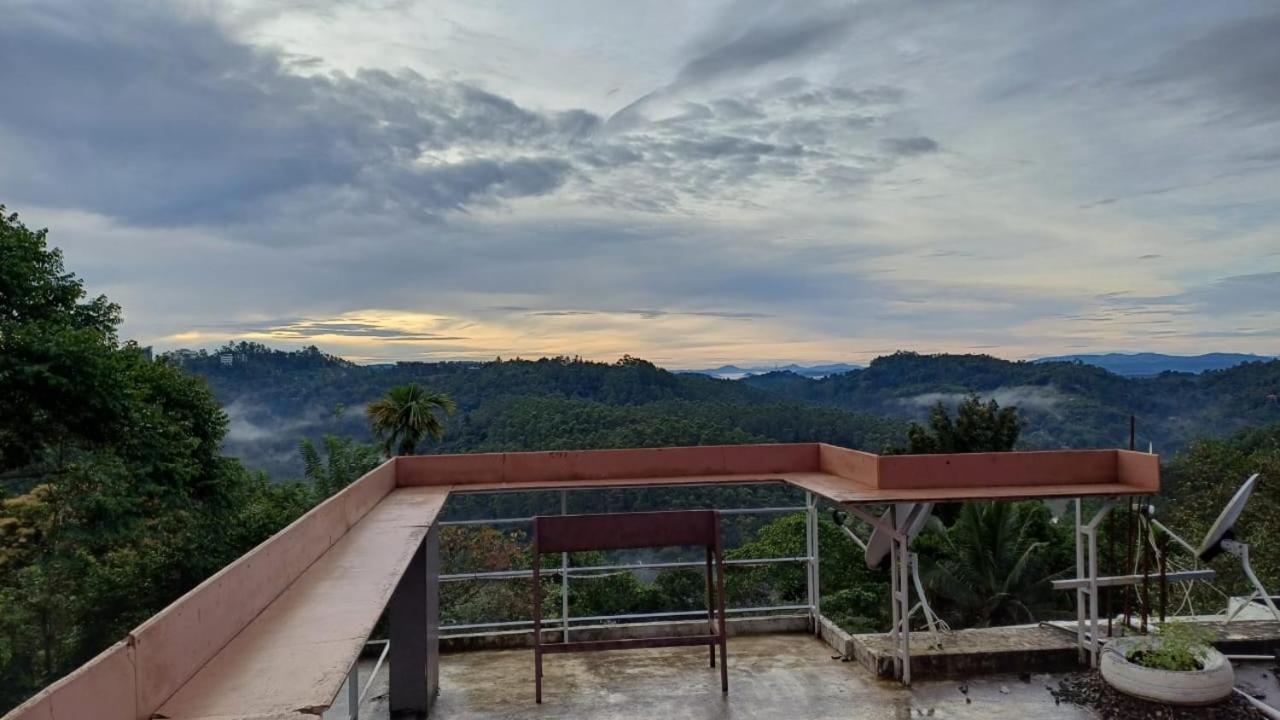 3R Residency Munnar Hostel Exterior photo