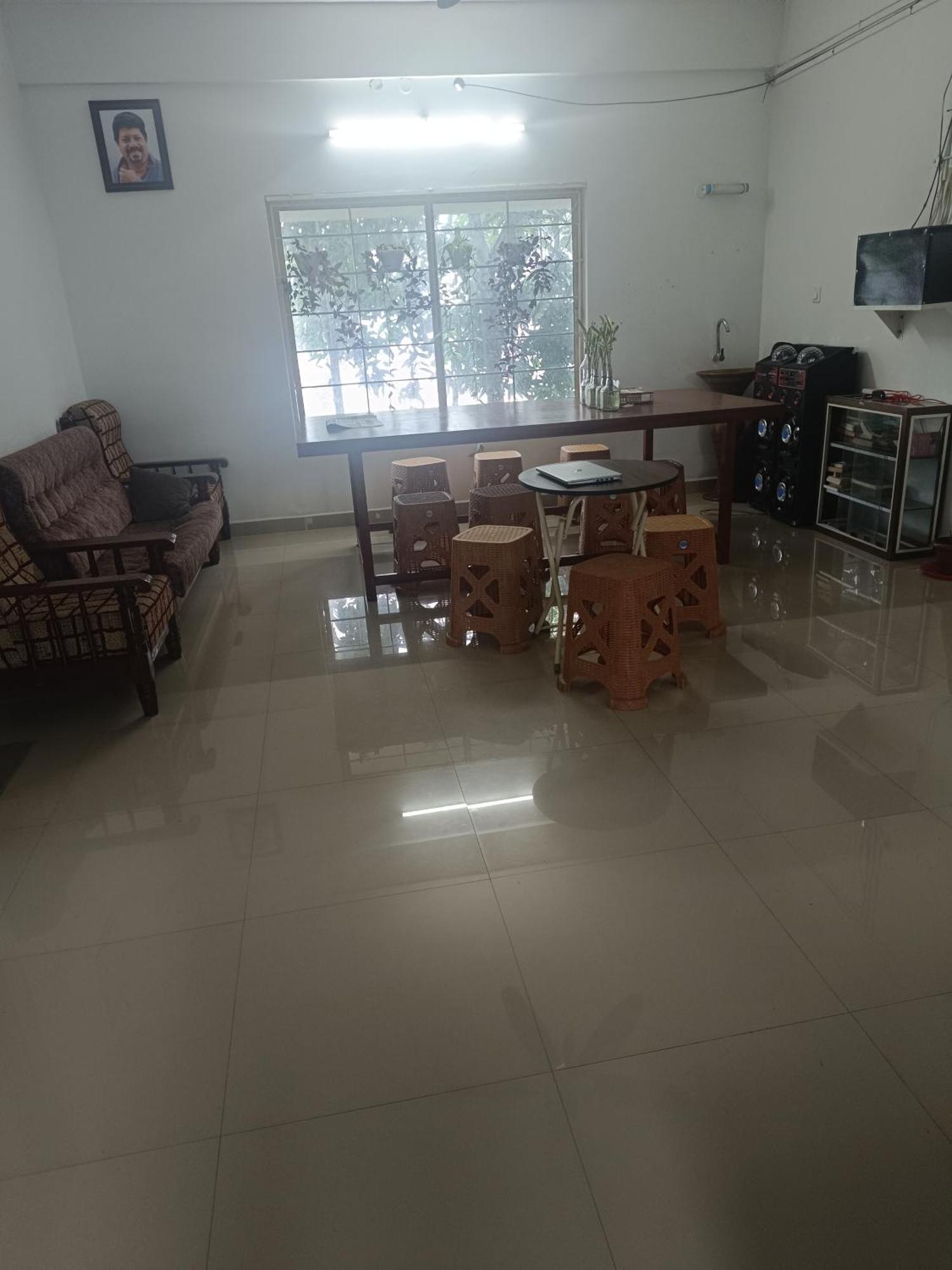 3R Residency Munnar Hostel Exterior photo