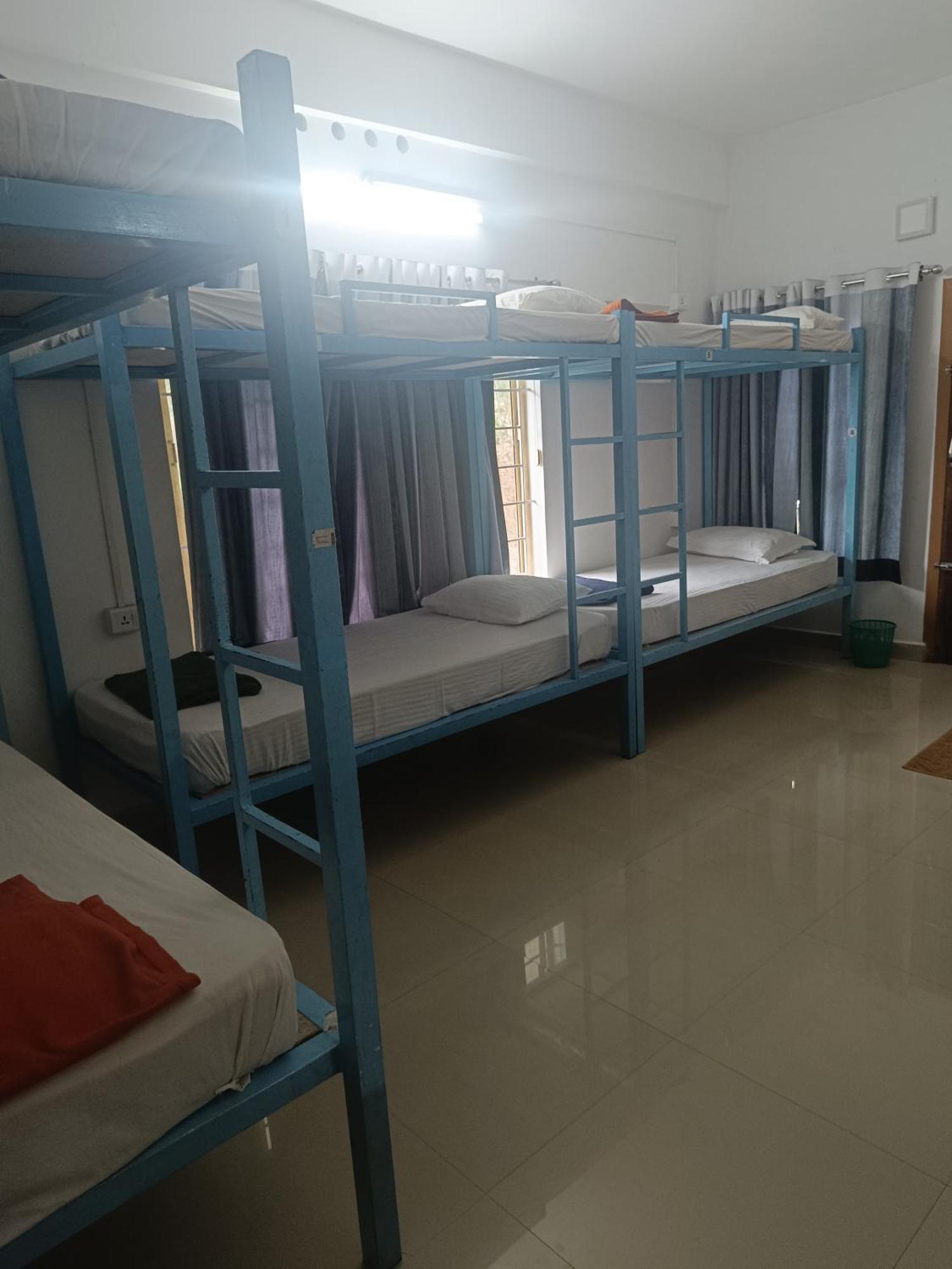 3R Residency Munnar Hostel Room photo